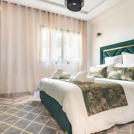 C-Appartement De Luxe Plein Centre De Gueliz Avec Piscine Parking Wifi Netflix Marrakesh Eksteriør billede