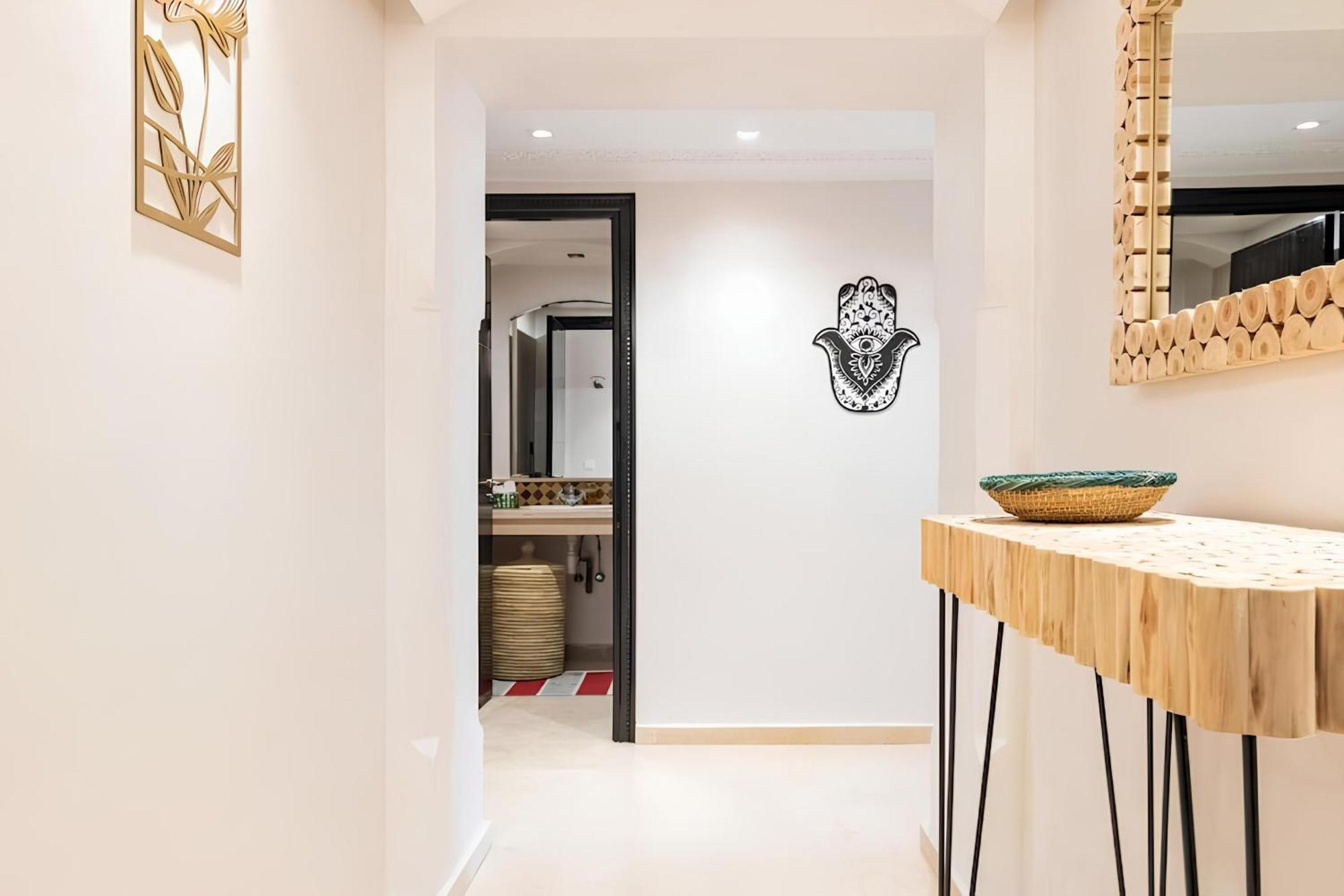 C-Appartement De Luxe Plein Centre De Gueliz Avec Piscine Parking Wifi Netflix Marrakesh Eksteriør billede