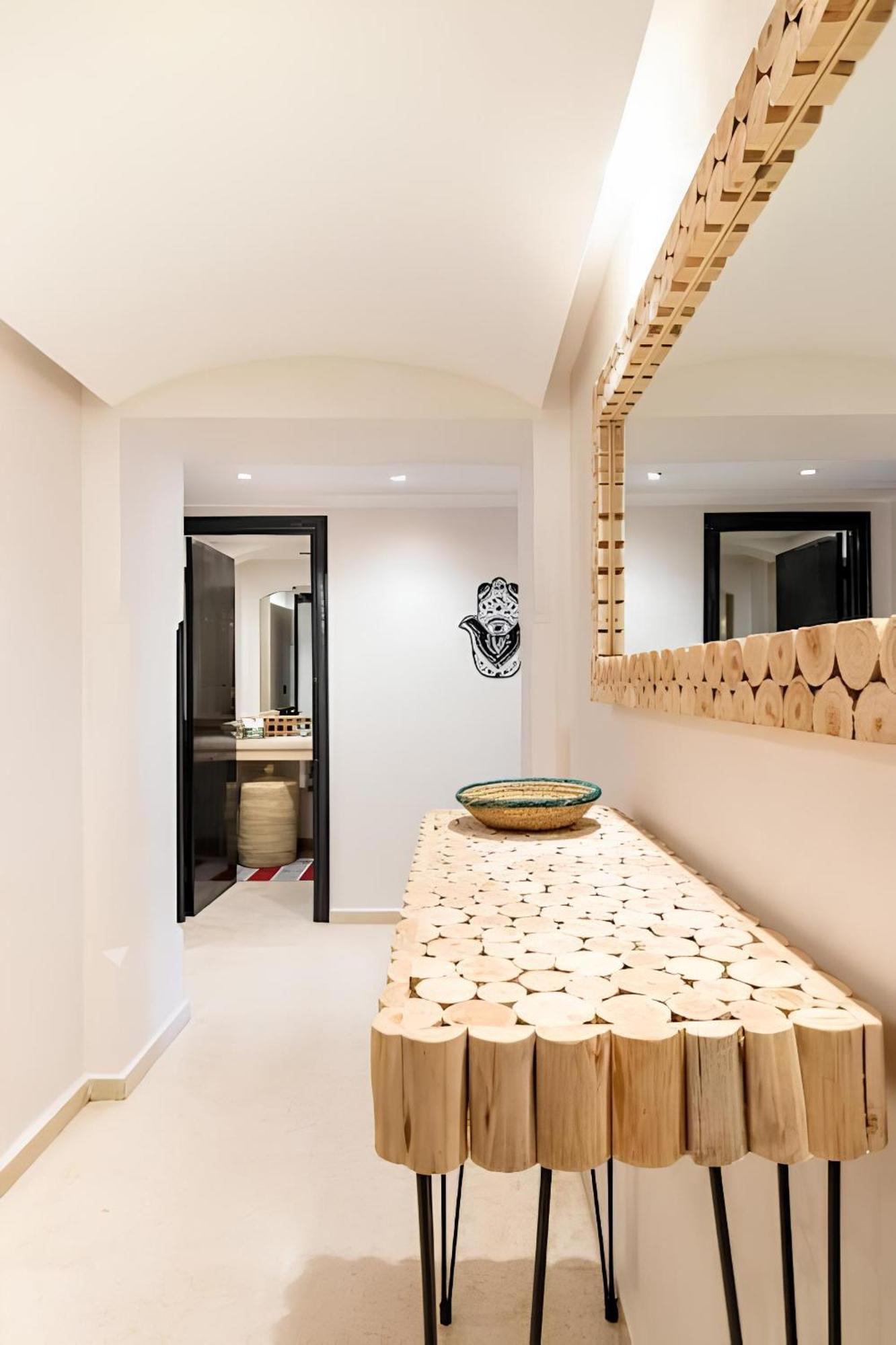 C-Appartement De Luxe Plein Centre De Gueliz Avec Piscine Parking Wifi Netflix Marrakesh Eksteriør billede