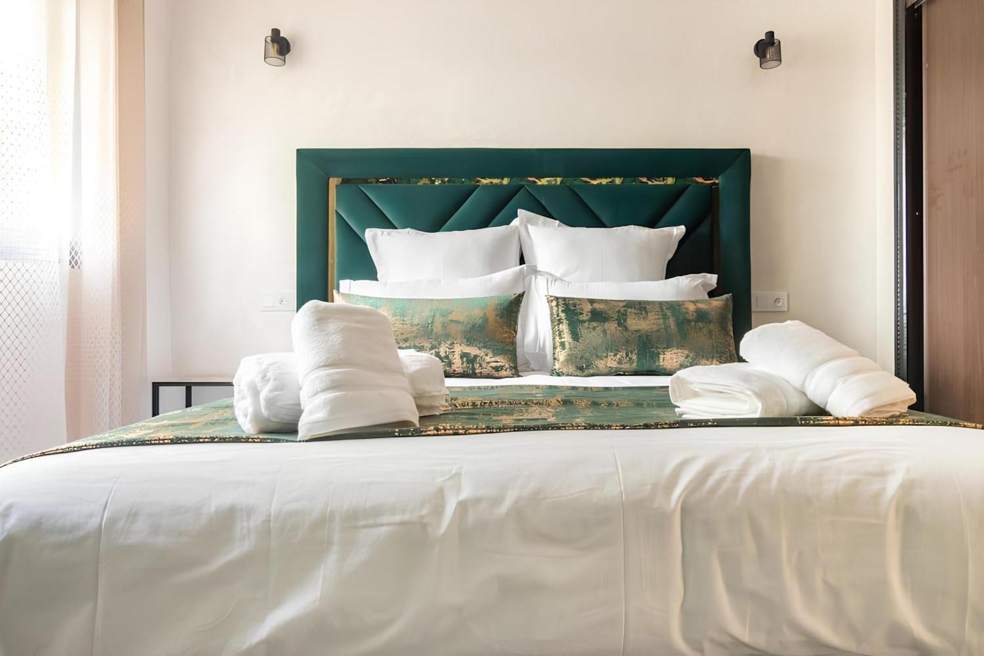 C-Appartement De Luxe Plein Centre De Gueliz Avec Piscine Parking Wifi Netflix Marrakesh Eksteriør billede